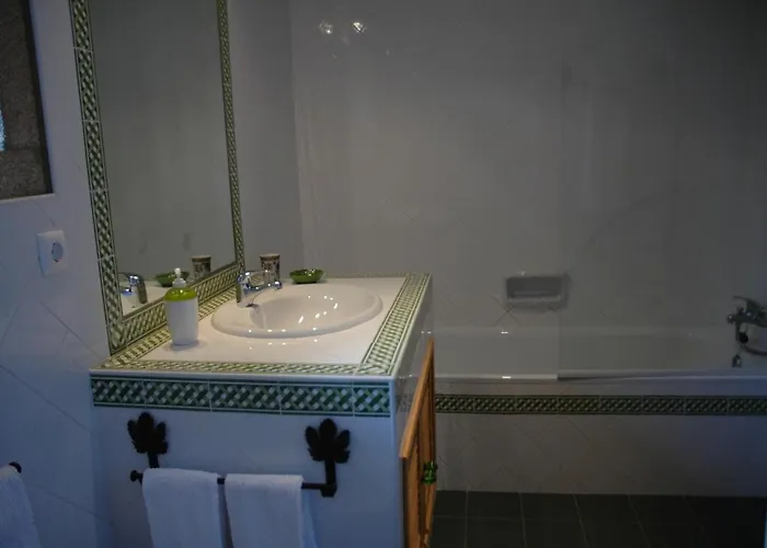 Quinta Da Casa Alta Farm stay *