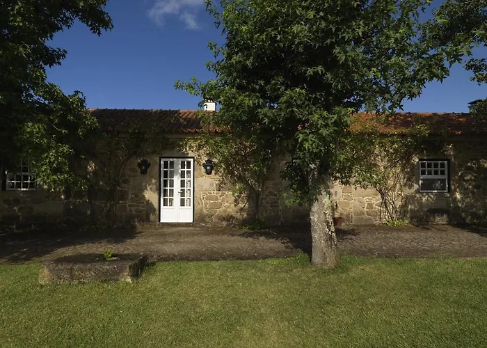 Quinta Da Casa Alta Farm stay *